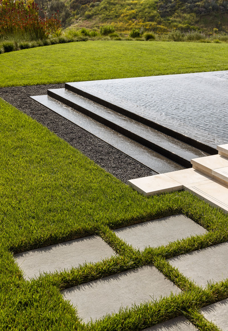 Water feature and stone at Palisades Vista